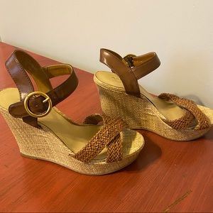 Arizona Jean Co wedges - brown - size 5.5